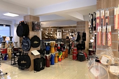 İstanbul, Beyoğlu (Tünel) Davul & Perküsyon Mağazası, Fotoğraf: (2/9)