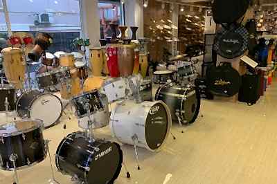 İstanbul, Beyoğlu (Tünel) Davul & Perküsyon Mağazası, Fotoğraf: (3/9)