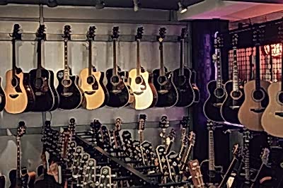 İstanbul, Beyoğlu (Tünel) Piyano Mağazası, Fotoğraf: (4/5)