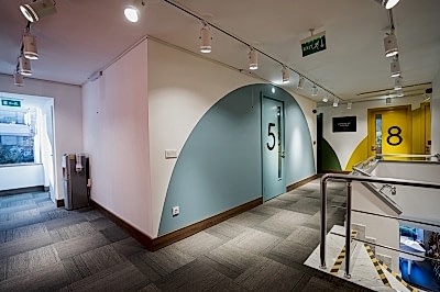 İstanbul, Etiler Akademi & Mağazası, Fotoğraf: (9/10)